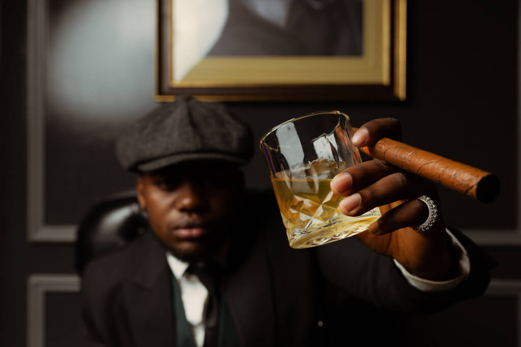 How to Sip and Savour Whiskey Correctly - Bourbon and Shamrocks